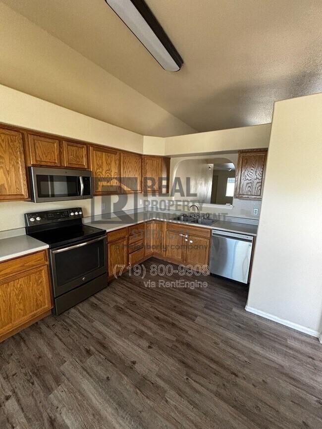 Foto del edificio - 813 Ardath Ln