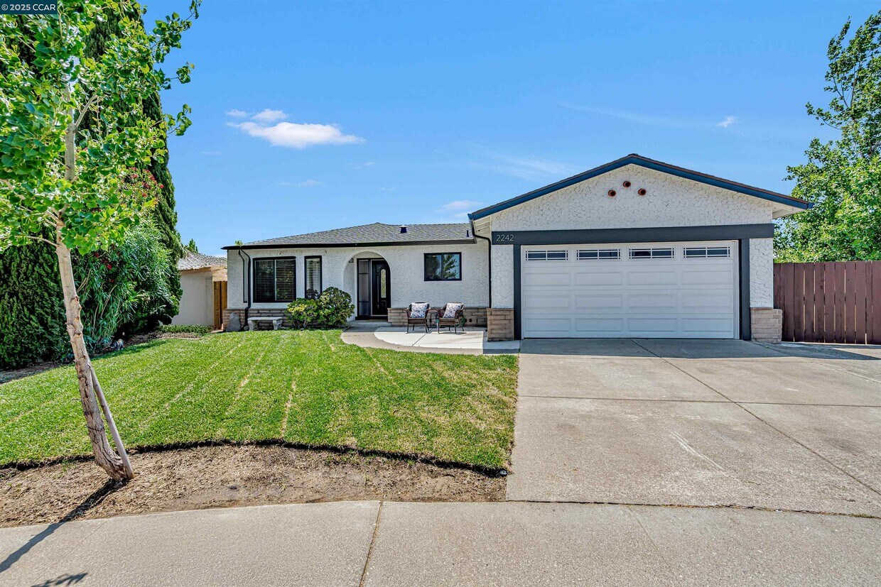 Foto principal - 2242 Westwood Ct