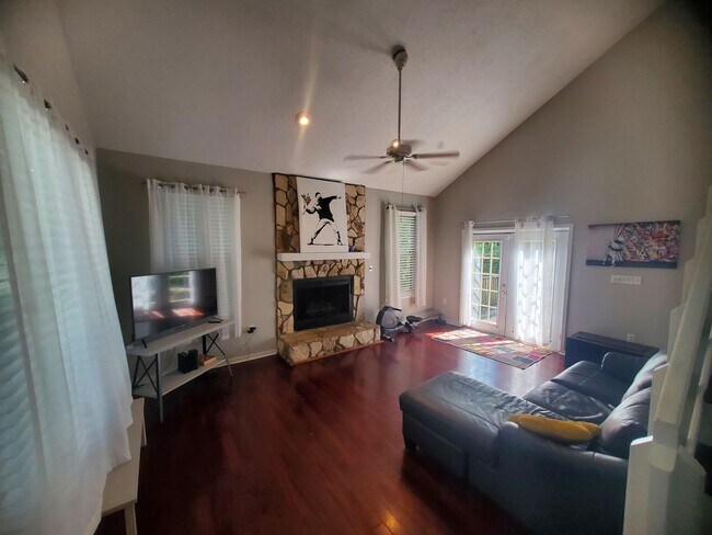 Foto del edificio - 4428 Briton Cir