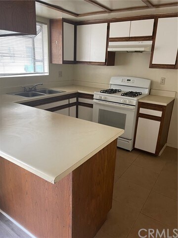 Building Photo - 5722 Temple City Blvd