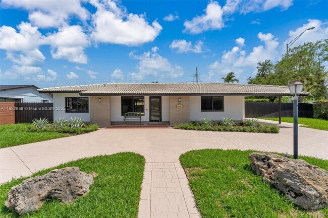 Foto del edificio - 9140 SW 45th Terrace
