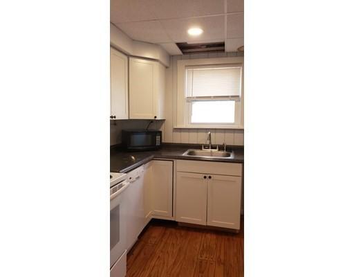Building Photo - 3 bedroom in Seekonk MA 02771