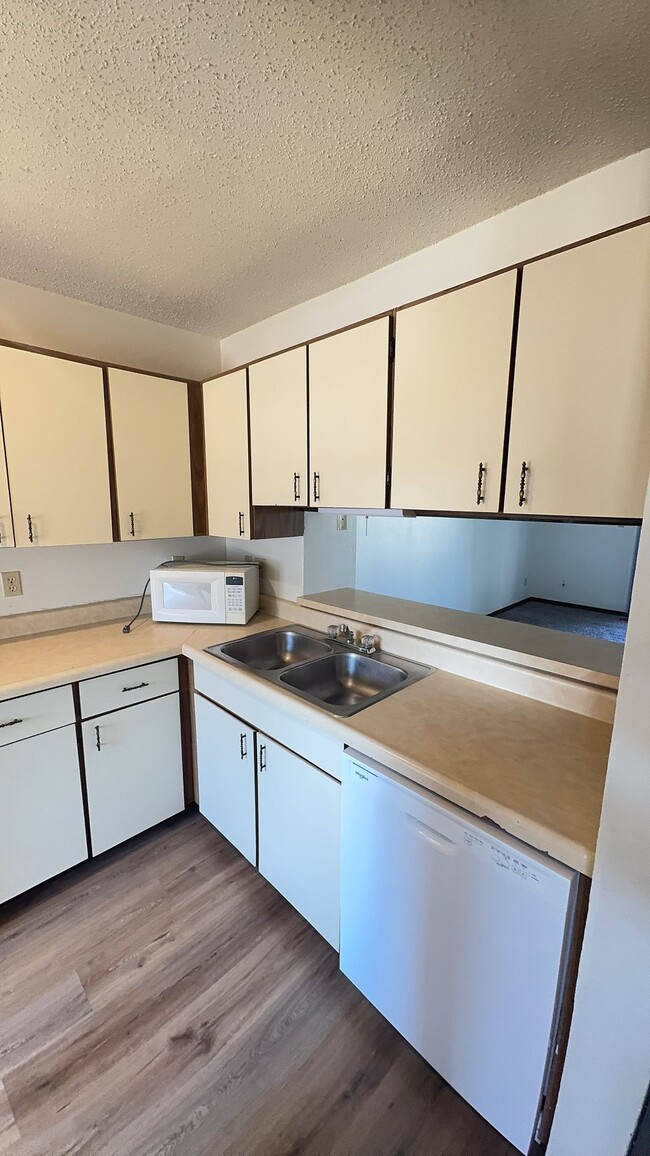 Building Photo - Tuscany Ridge Townhomes