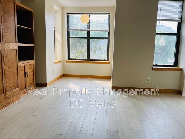 Photo - 3 Washington Cir NW Apartment