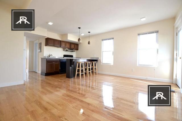 Foto del edificio - 4 bedroom in Allston MA 02134