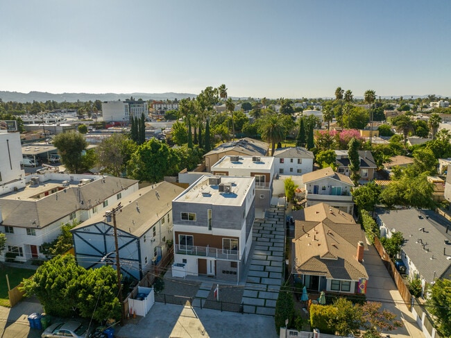Building Photo - 5637 Klump Ave