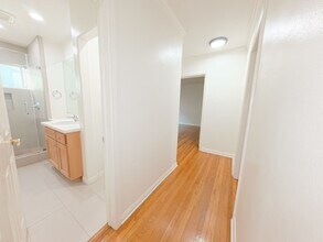 Building Photo - 442 Kelton Ave