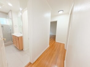 Building Photo - 442 Kelton Ave