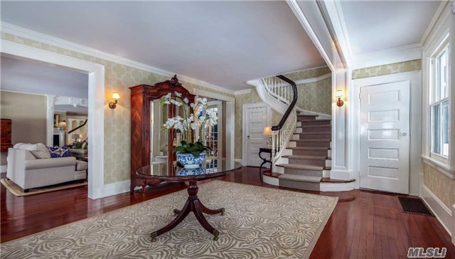 Foto del edificio - 290 Vineyard Rd