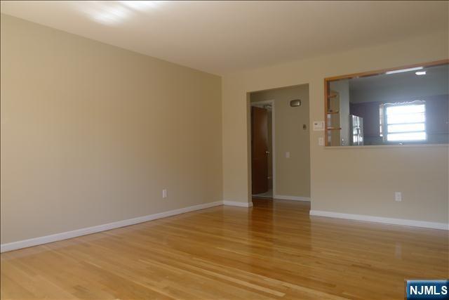 Foto principal - 129-131-131 6th St