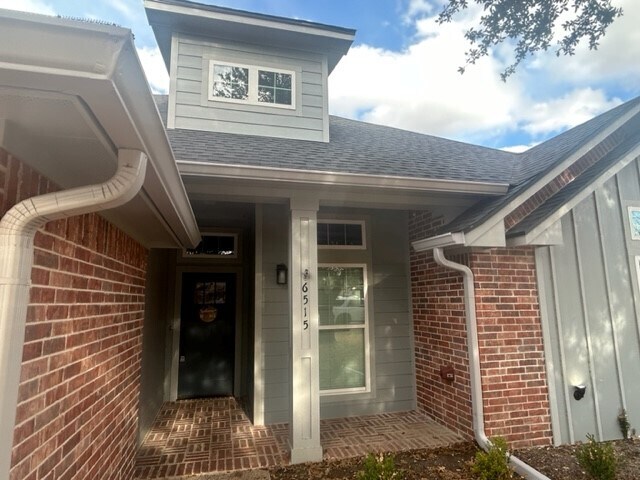 Foto del edificio - 6515 Emerald Rd