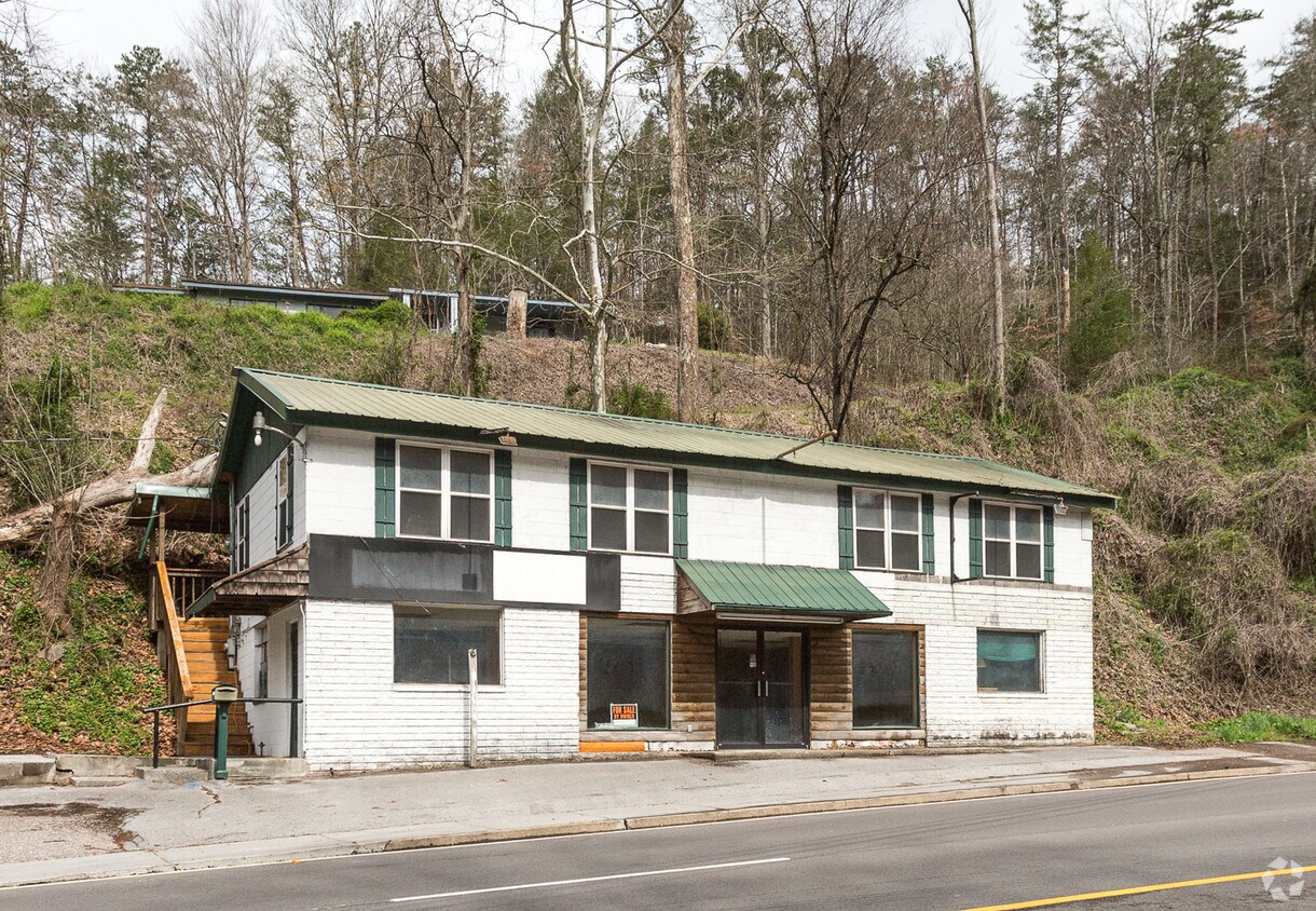 Foto principal - 1039 E Parkway