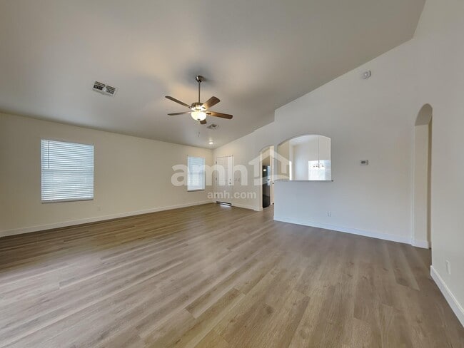 Building Photo - 8545 W El Caminito Dr