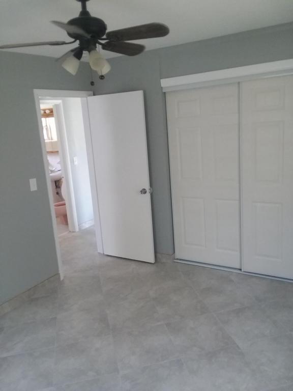 Foto del edificio - 1373 Woodbine St