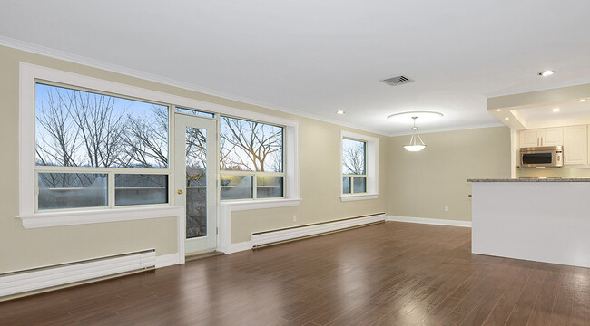Building Photo - Rosedale