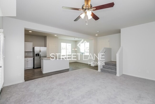 Building Photo - REDUCED!