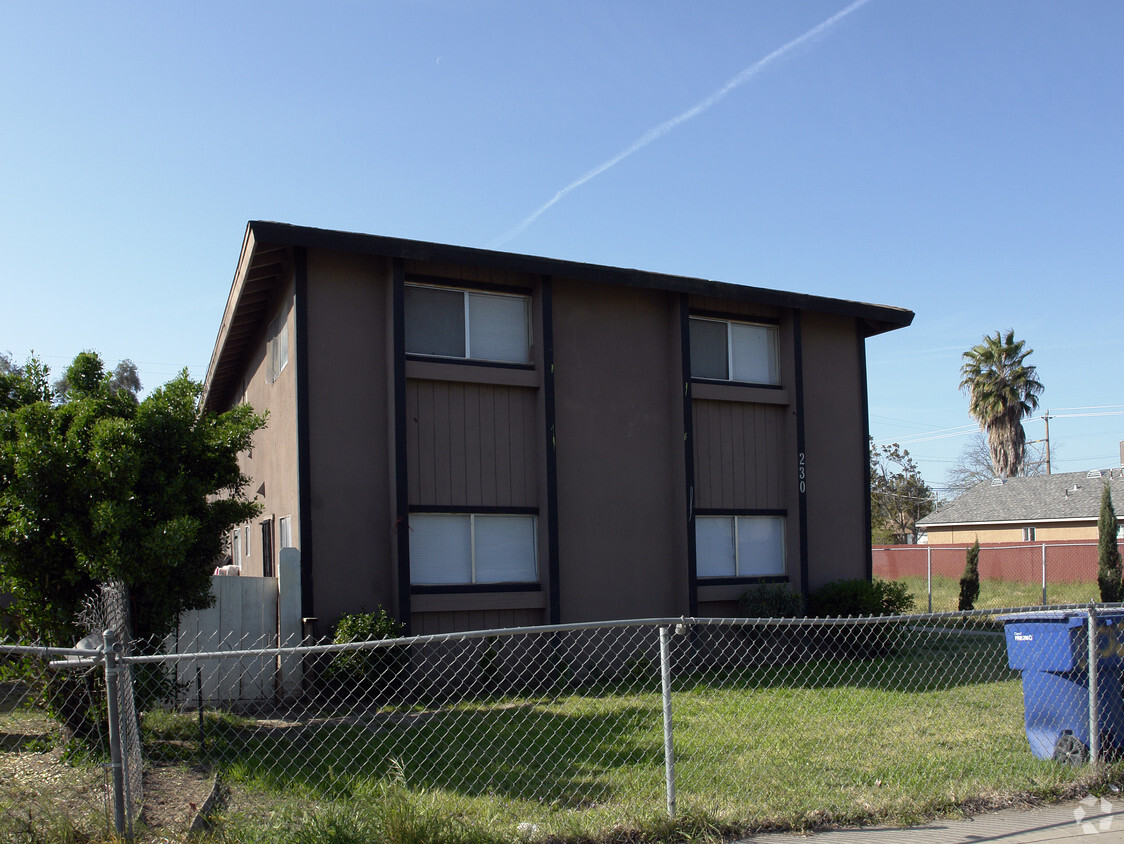 Foto principal - 230 E Amador St
