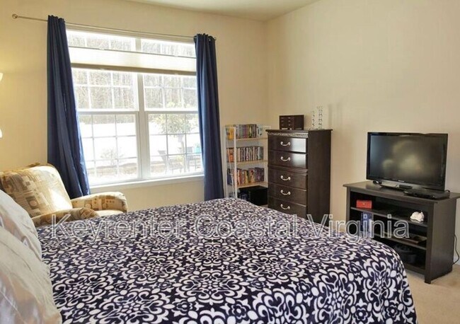 Foto del edificio - 206 Monticello Ct