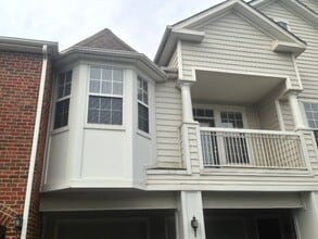 Building Photo - 830 Beverley Dr