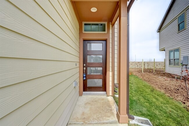 Building Photo - 5039 Pr Ter Ln