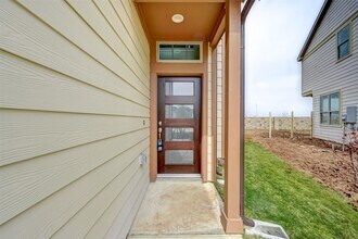 Building Photo - 5039 Pr Ter Ln