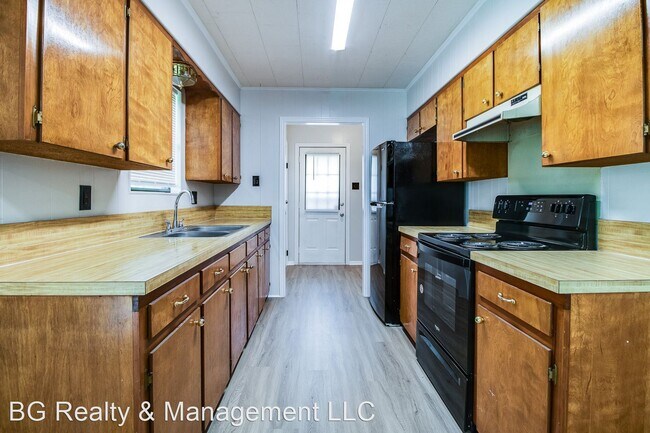 Building Photo - 3 br, 1 bath House - 235 Lindsey Cir