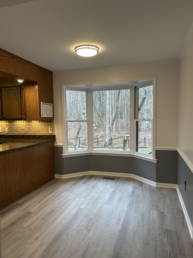 Building Photo - 510 Squire Cir