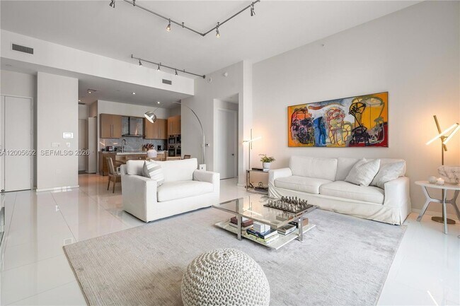 Foto del edificio - 900 Brickell Key Blvd