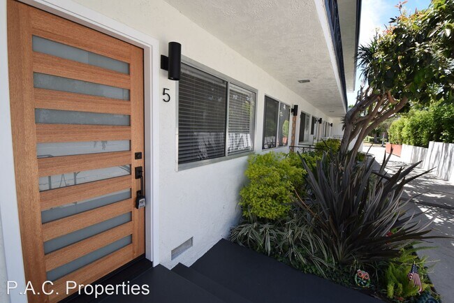 Foto del edificio - Studio, 1 bath Apartment - 2683 34th Stree...