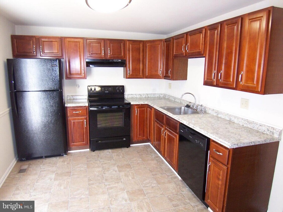 19 Bardia Ct, Rosedale, MD 21237 Townhome Rentals in Rosedale MD