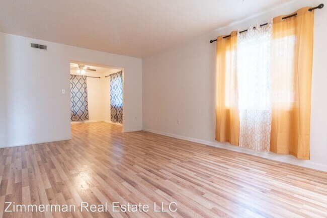 Foto del edificio - 3 br, 1.5 bath House - 1200 Mt Vernon