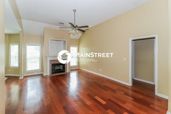 Foto del edificio - 3 Bedroom Pet-Friendly Home in Cordova, TN with Main Street Renewal