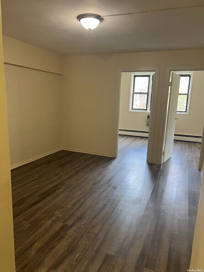 Building Photo - 55-30 98th Pl