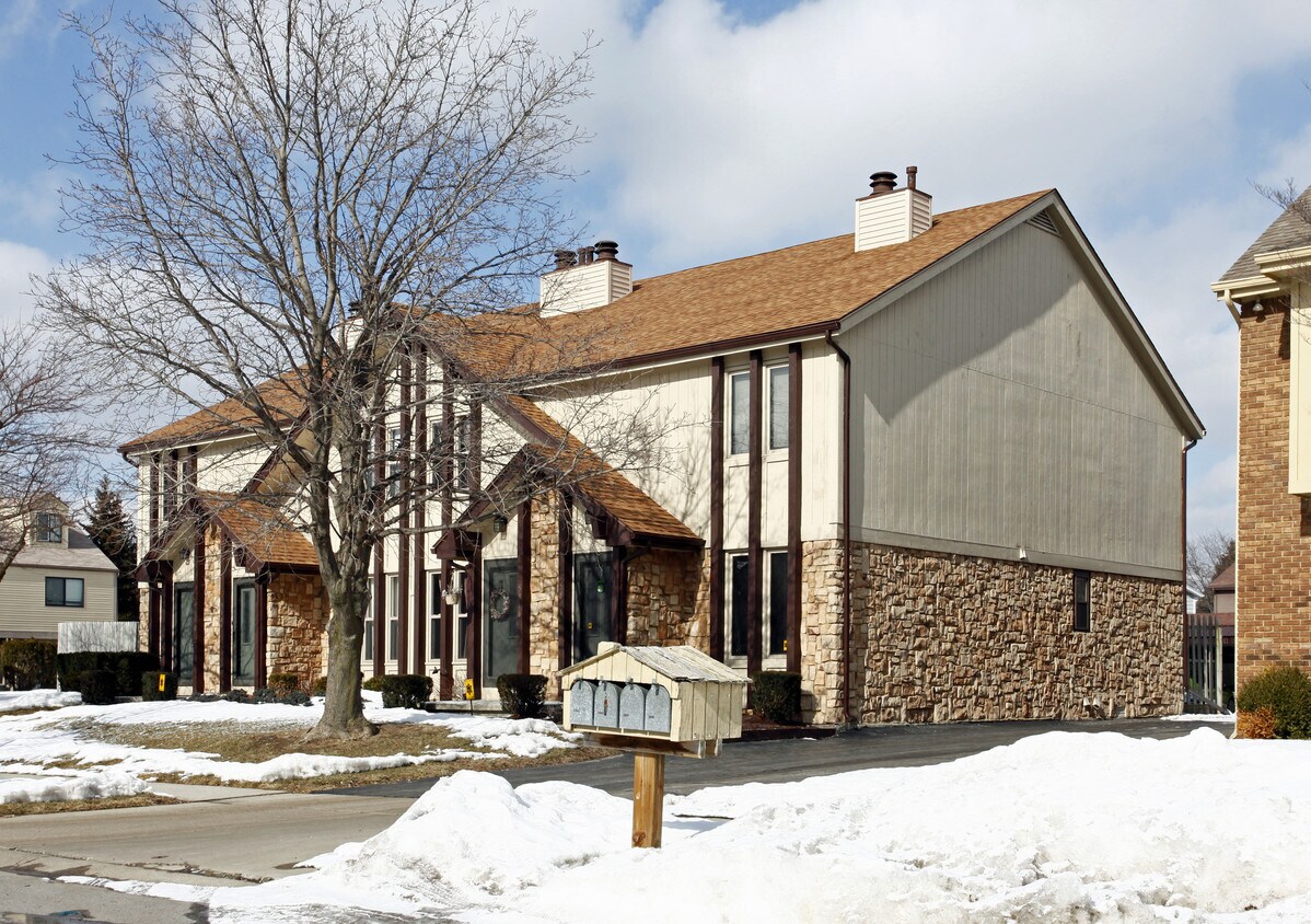 5844 Ryewyck Dr, Toledo, OH 43614 Apartments in Toledo, OH