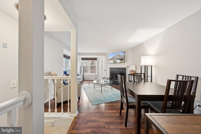 Foto del edificio - 7307 Castleberg Ct