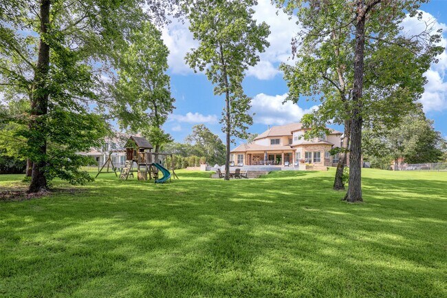Building Photo - 4434 Chateau Creek Way