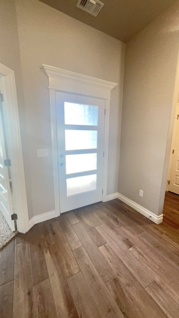 Building Photo - Brand new 4 bedroom home with a bonus room