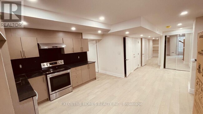 Building Photo - 444 Grindstone Trl