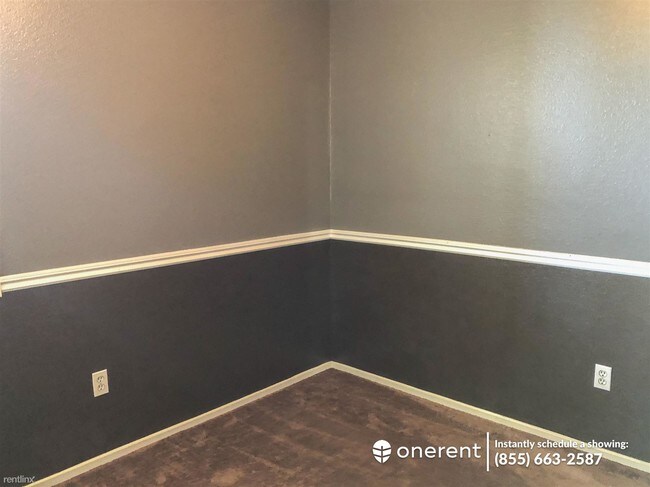 Building Photo - 3 br, 2 bath Condo - 4477 Avenida Aquila -