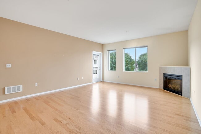 Building Photo - 14915 38th Dr SE