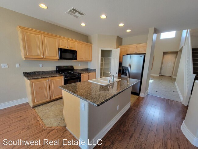 Building Photo - 4 br, 3.5 bath House - 418 First On Drive