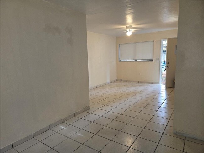 Photo - 1560 NE 111th St Apartment