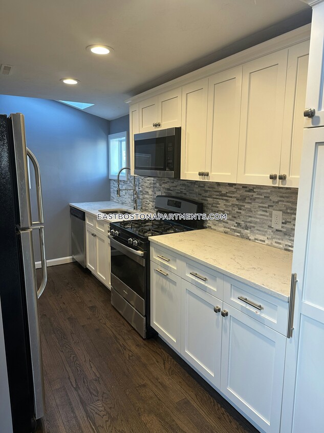 Foto principal - 167 Lexington St