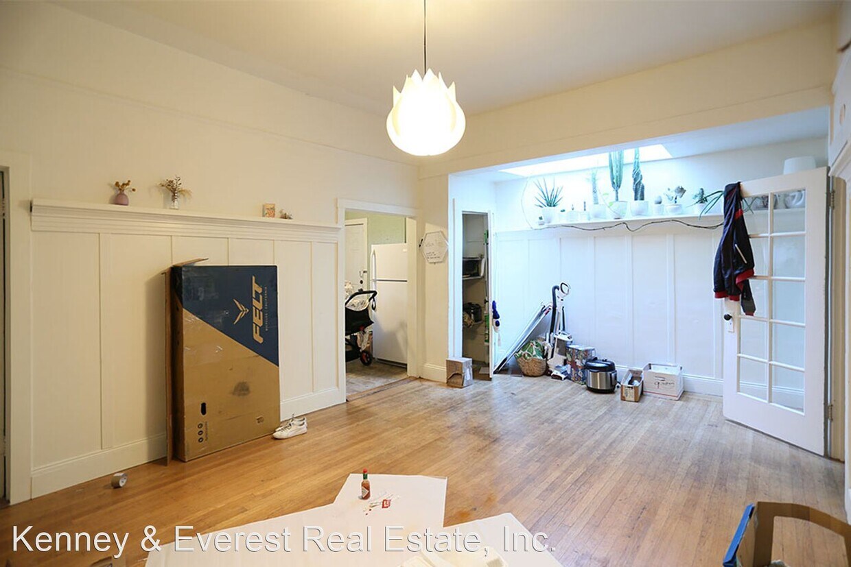 Foto principal - 2 br, 1 bath House - 735 Cortland Avenue