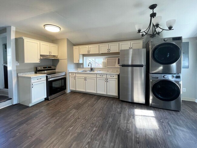 Foto del edificio - AVAILABLE JAN 2024! Cozy Little House in P...