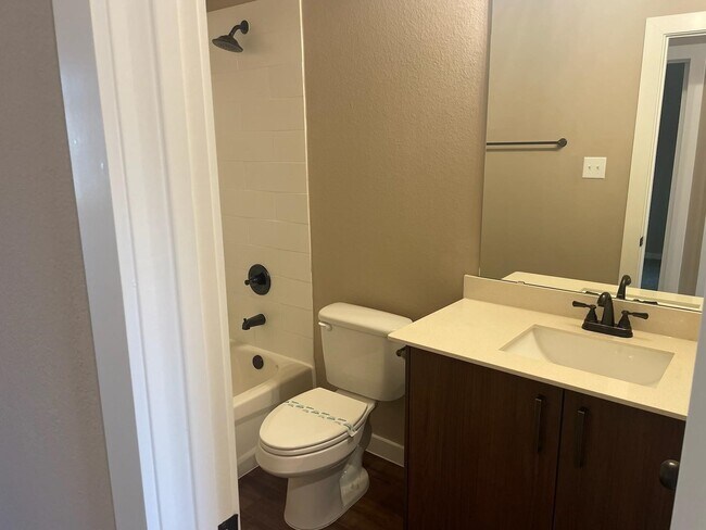 Foto del edificio - 9889 Grosbeak Ln