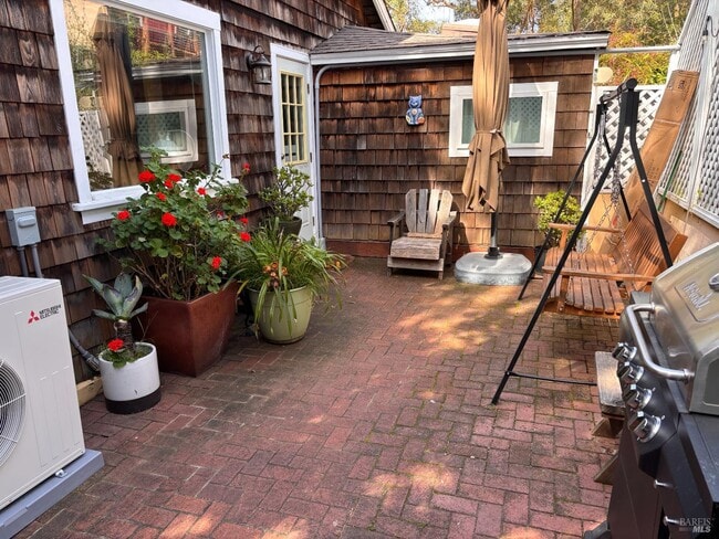 Building Photo - 71 Rocca Dr