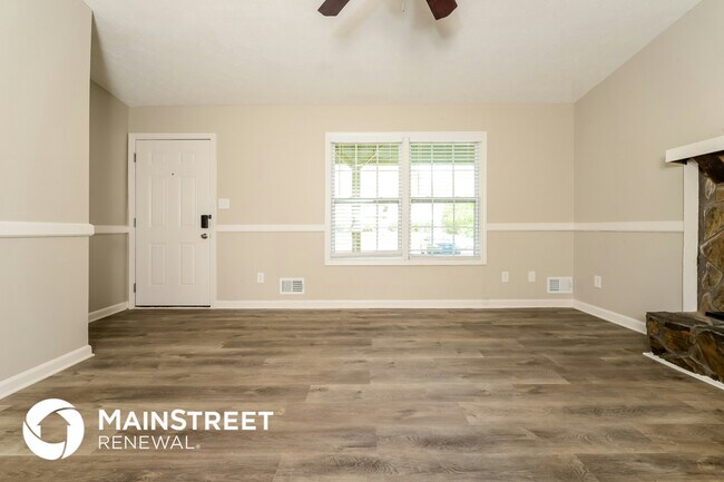 Building Photo - 8150 Flamingo Dr