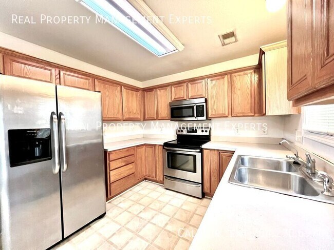 Building Photo - 8549 Filbert Ln