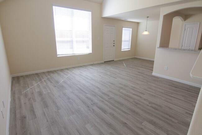 Foto del edificio - 5835 Santa Bernadetta